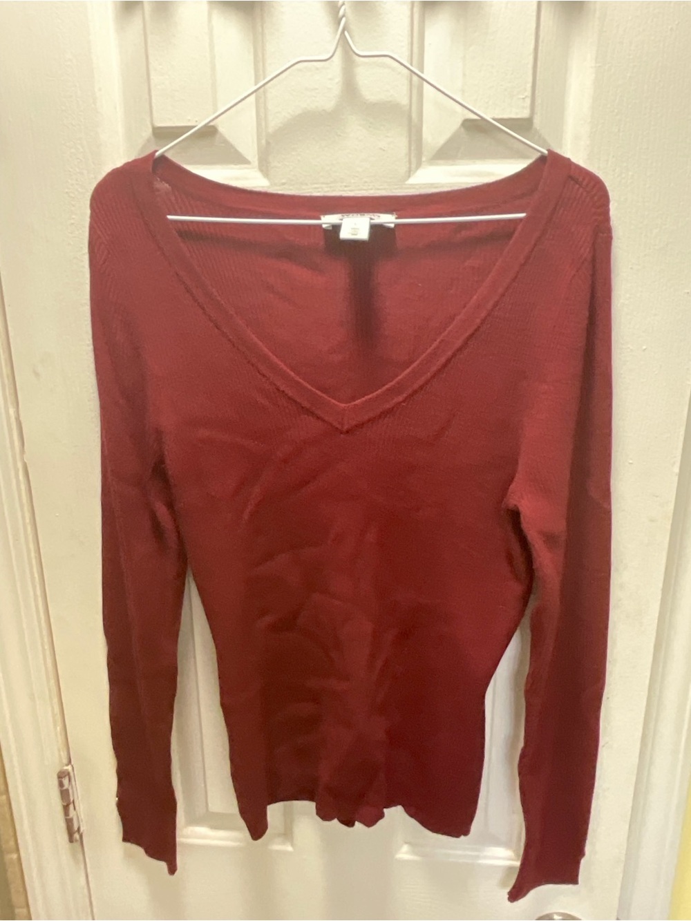 White House Black Market Maroon V-Neck Ribbed Pullover Sweater Size L